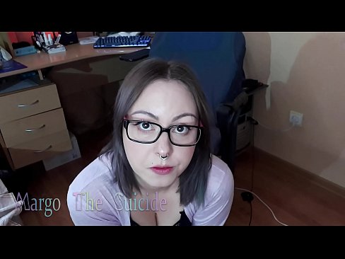 ❤️ Ti fi sexy ak linèt souse gode pwofondman sou kamera ☑ Videyo anal nan ht.muitohentai.ru ☑
