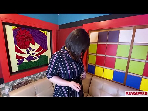 ❤️ Kuti Japonè ak gwo tit masturbe ak jwèt sèks epi li gen yon orgasm. Li pale nan yon entèvyou sou eksperyans mèrdik li. Tèt gwo ak chat pwale plen jemi byen fò. Osakaporn ☑ Videyo anal nan ht.muitohentai.ru ☑