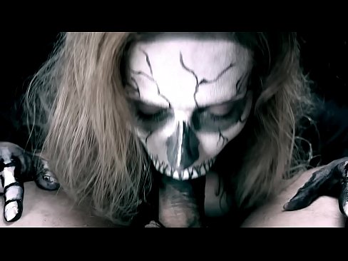 ❤️ Demon ti fi souse kòk chante ak bouch nwa li ak vale kom. ☑ Videyo anal nan ht.muitohentai.ru ☑